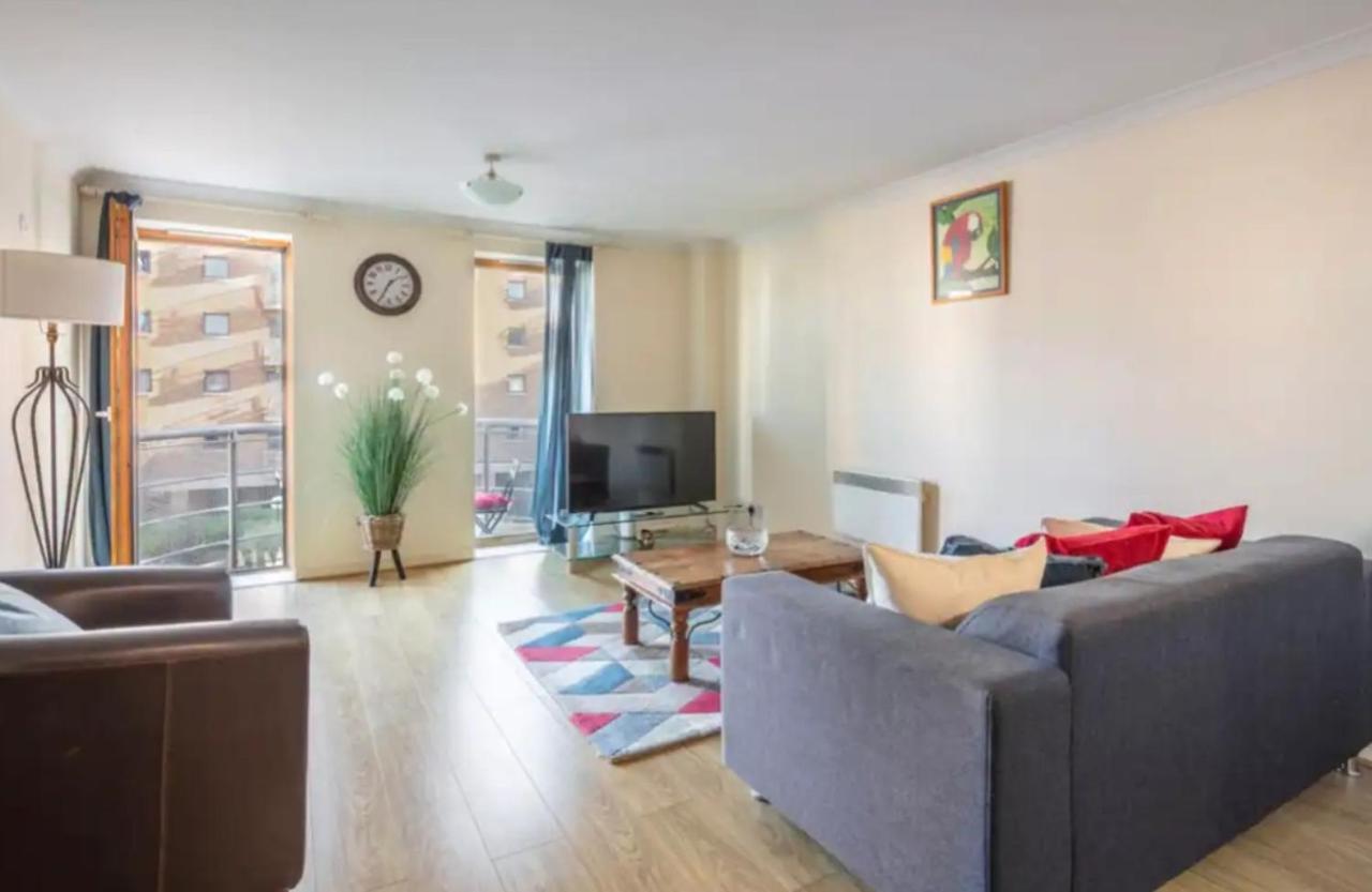 1 Bedroom Flat With Free Parking London Exterior photo