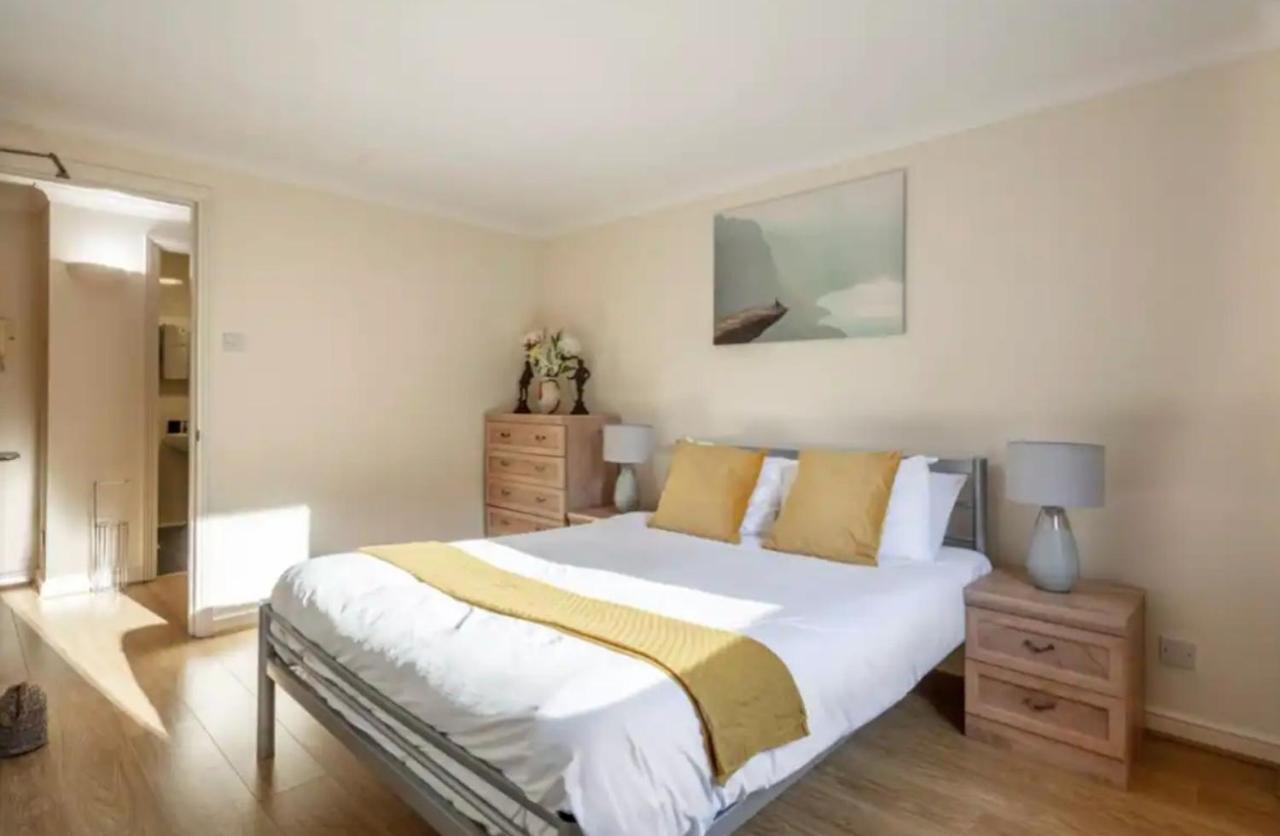 1 Bedroom Flat With Free Parking London Exterior photo