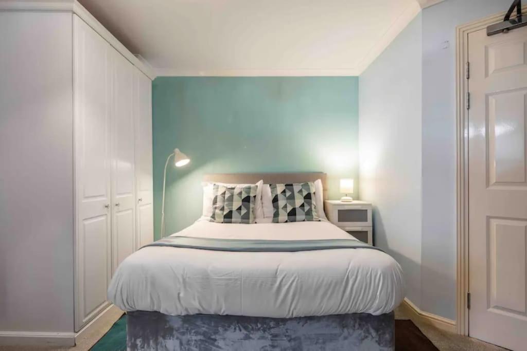 1 Bedroom Flat With Free Parking London Exterior photo