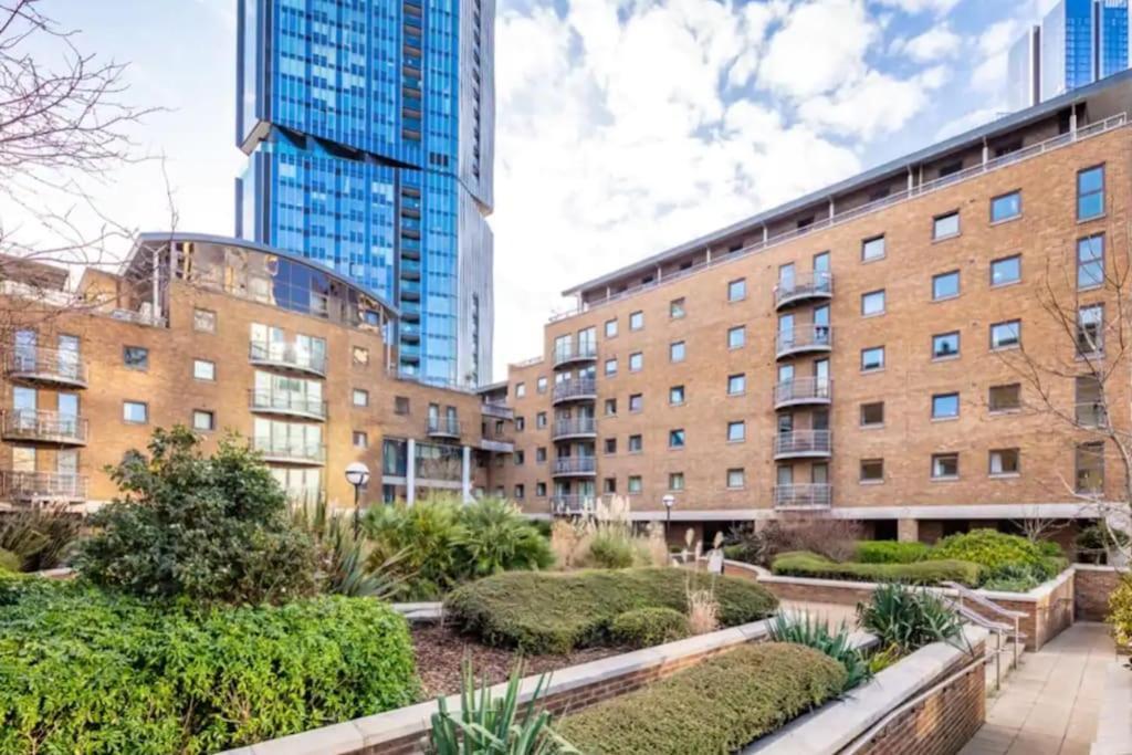 1 Bedroom Flat With Free Parking London Exterior photo